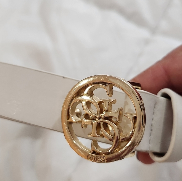 Guess White and Gold Belt with Chic Design Size Xlarge - Picture 2 of 4